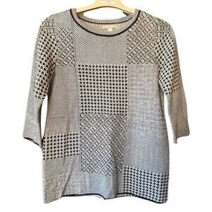 Dana Buchman 3/4 sleeve black / white pullover sweater. Size S